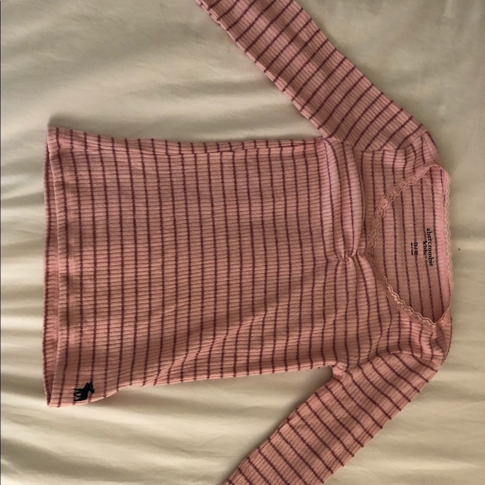 Standard lace trim striped long sleeve.
